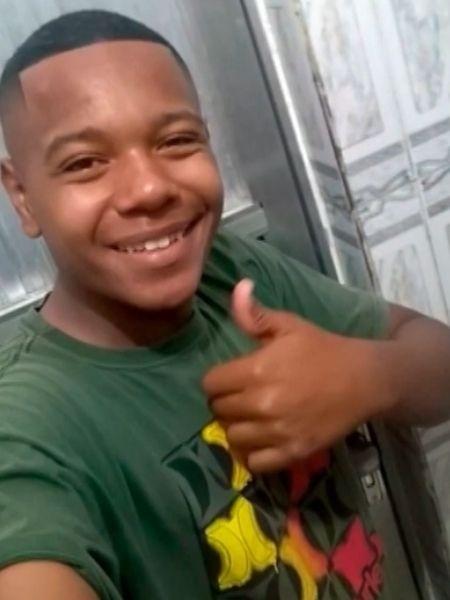 Lucas Azevedo Albino,  de 18 anos, morto com um tiro na cabeça em 2018 - Reprodução/TV Record