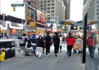 Explosões em bueiros assustam frequentadores na Times Square, em Nova York - Reprodução