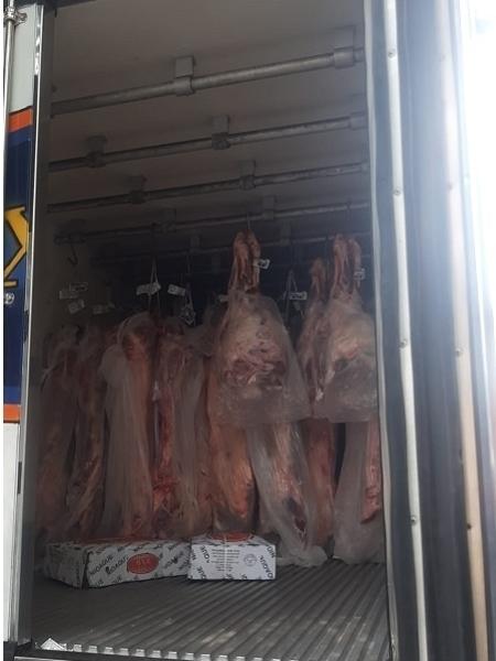 As carnes apreendidas pela Polícia Militar, avaliadas em R$ 62 mil