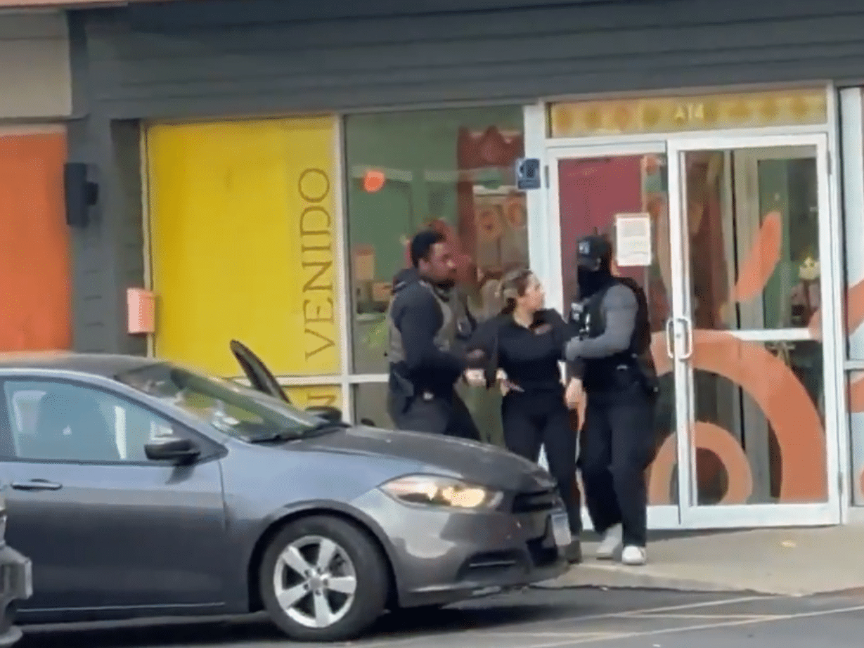 Desespero nos EUA: Brasileiros Evitam Ruas e Igrejas Após Operação Surpresa