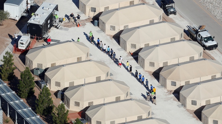 19.jun.2018 - Abrigo para crianças de imigrantes ilegais em Tornillo, Texas (EUA)