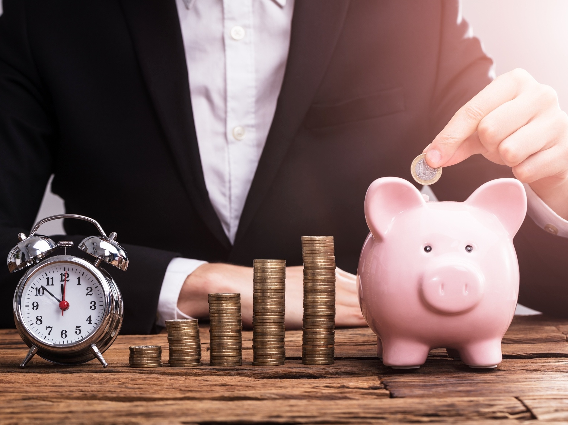 Quanto investir para ter R$ 10 mil ou R$ 15 mil de aposentadoria por mês?