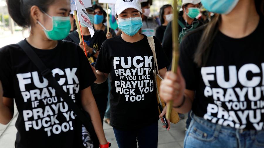 13.mar.2020 - Manifestantes protestam contra o governo da Tailândia - Soe Zeya Tun/Reuters