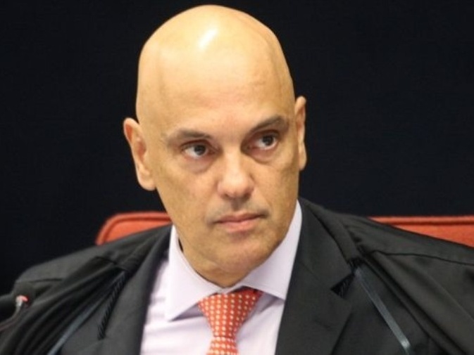 Alexandre de Moraes, do STF, trava queda de braço com a PGR