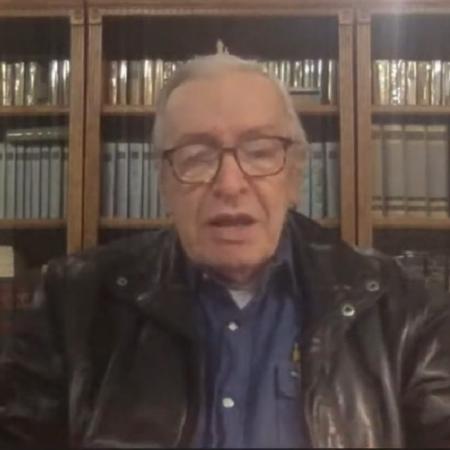 Olavo de Carvalho participa de live realizada no YouTube - Reprodução/YouTube