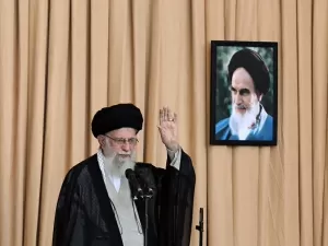 Aiatolá Khamenei pede união de muçulmanos e diz que Israel 'não durará'