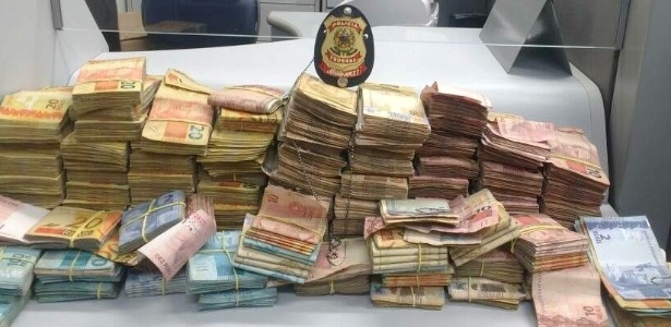 PF apreendeu R$ 400 mil em espécie, além de obras de arte e carros de luxo - Divulgação/Polícia Federal