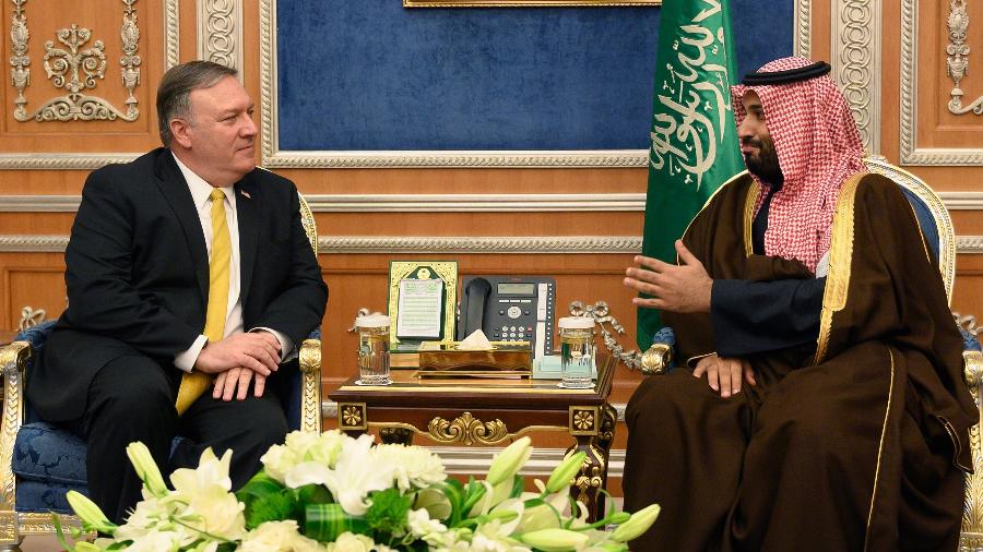 14.jan.2019 - Secretário de Estado americano, Mike Pompeo, se reúne com o príncipe herdeiro saudita, Mohammed bin Salman, em Riad - ANDREW CABALLERO-REYNOLDS/AFP