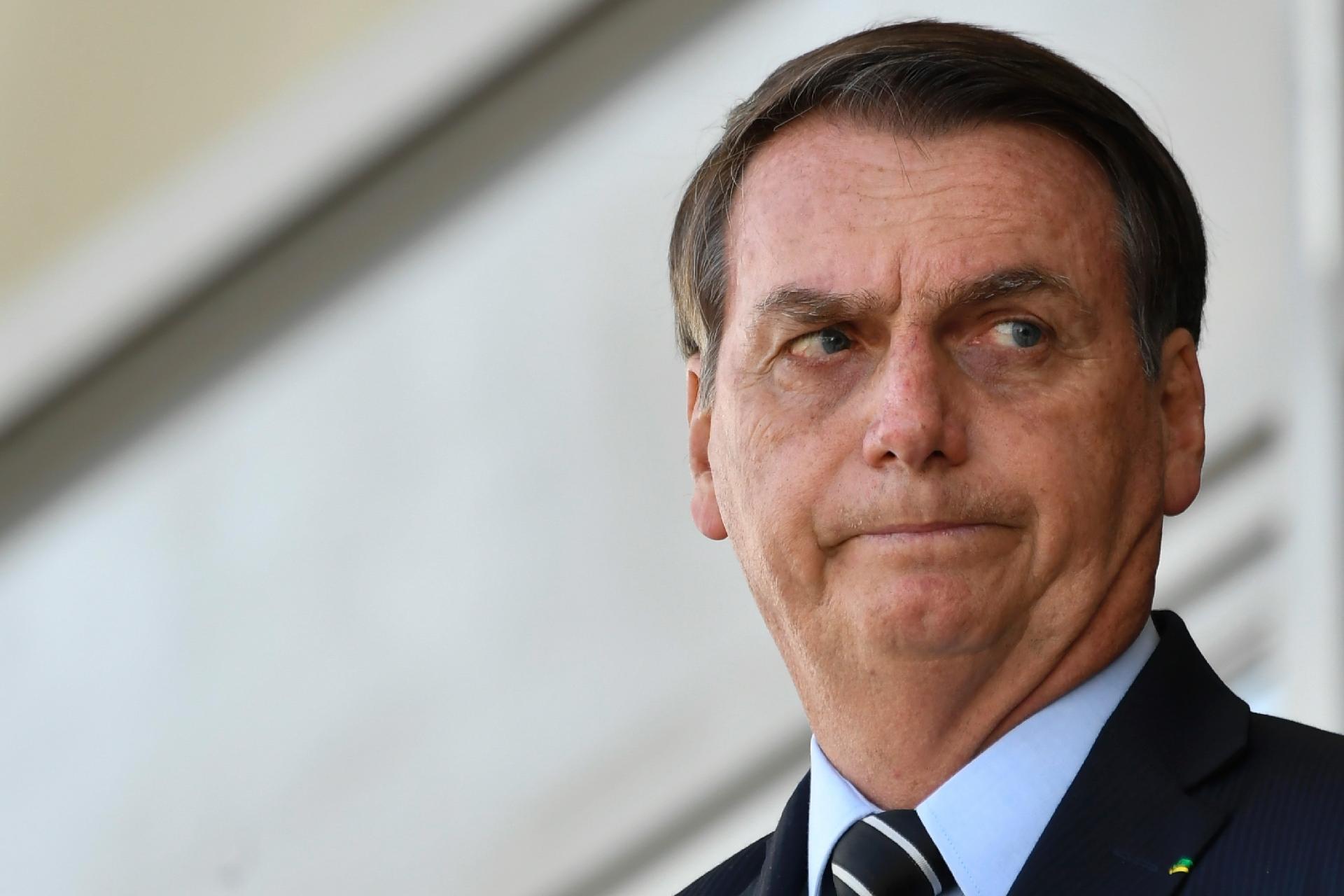 Hashtag ‘Bolsonaro 2022’ se torna o assunto mais comentado do Twitter, após decisão de Fachin 2 Após ataques de Bolsonaro, boatos ganham impulso nas redes sociais - 04/08/2019 - UOL Notícias