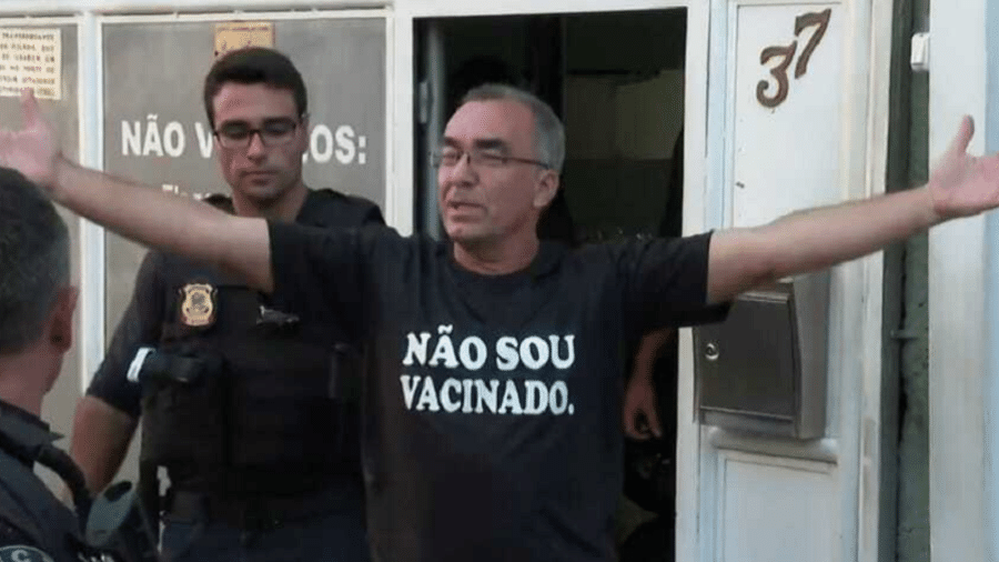 Tupirani foi preso usando uma camiseta antivacinas - Reprodução de vídeo/TV Globo