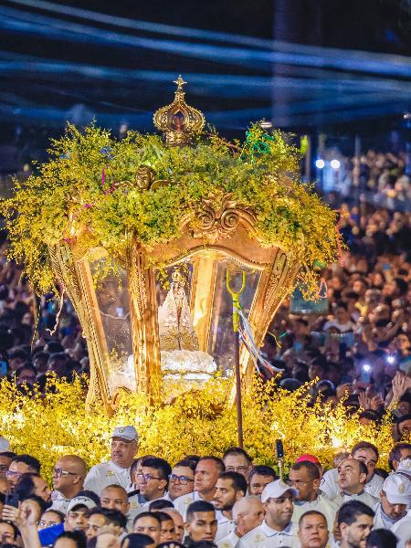 Passagem da imagem de Nossa Senhora de Nazaré na Trasladação, na Estação das Docas, em Belém do Pará, durante a festa do Círio - Ricardo Stuckert/Presidência da República