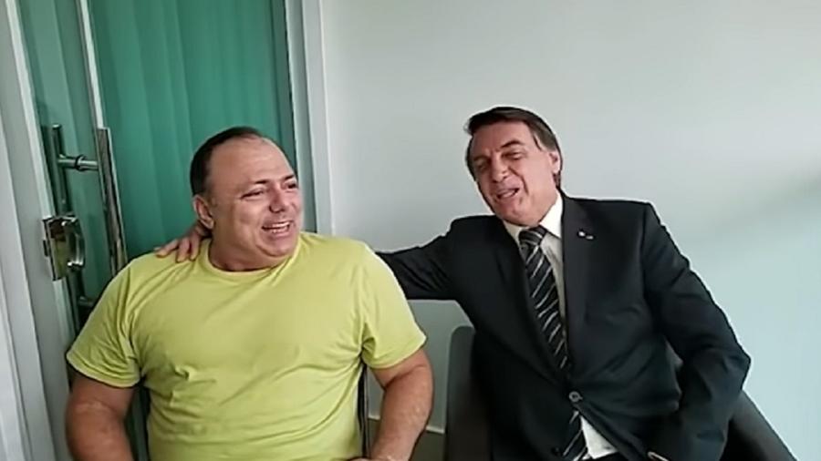Jair Bolsonaro e o ministro da Saúde, general Eduardo Pazuello - Reprodução/Youtube