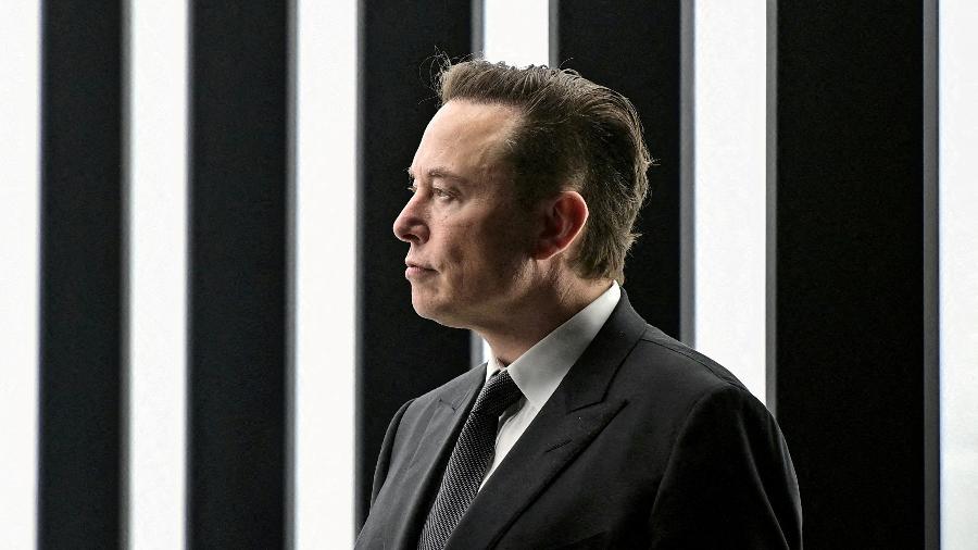Elon Musk durante cerimônia de abertura de fábrica da Tesla em Gruenheide, na Alemanha  - Patrick Pleul/Pool via Reuters