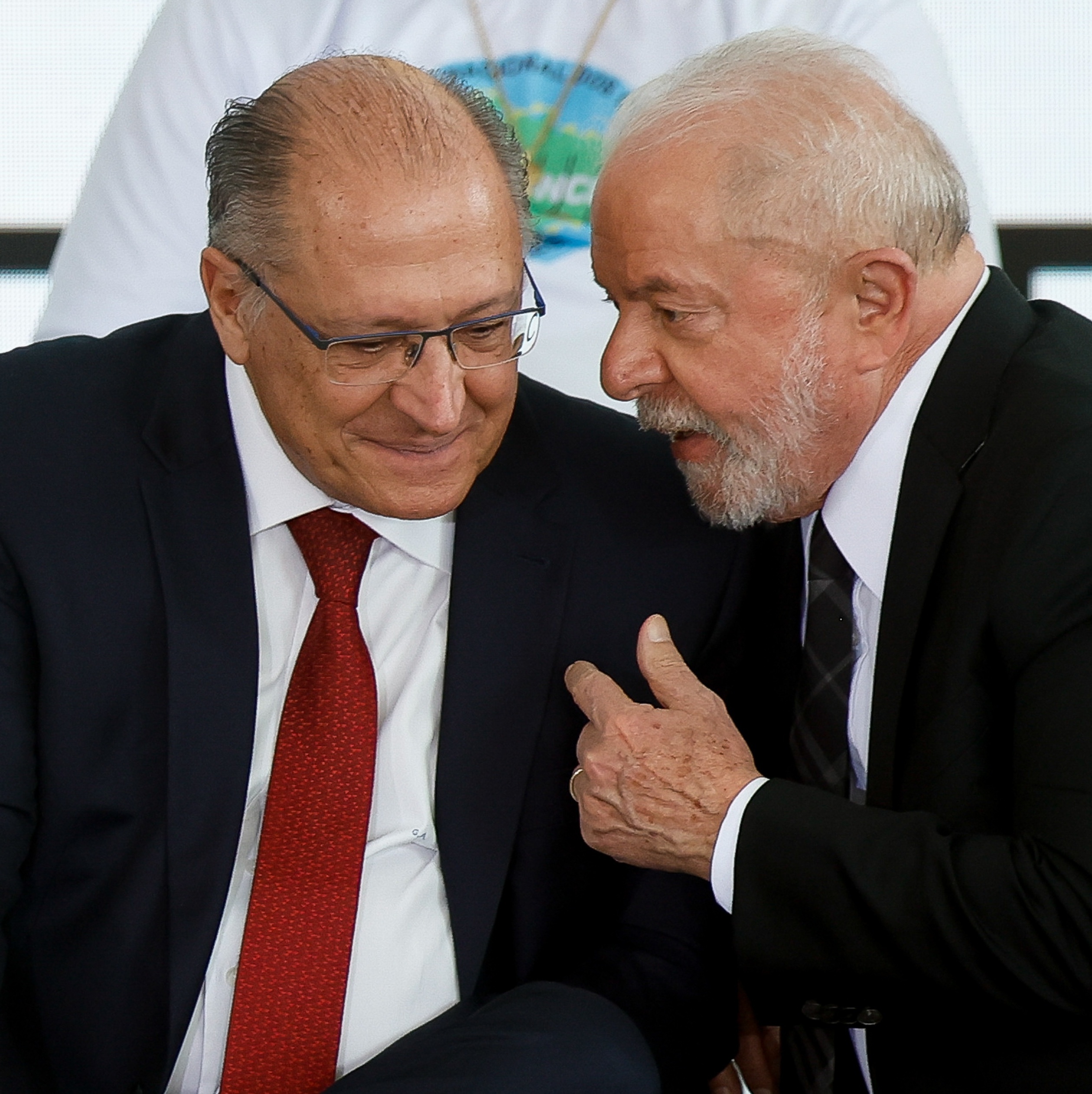 Janja e Geraldo Alckmin são recebidos pelo governador