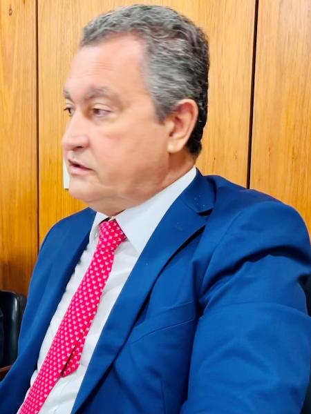 Ministro da Casa Civil, Rui Costa, em conversa com jornalistas - Lucas Borges Teixeira