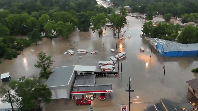 Enchentes no Texas 