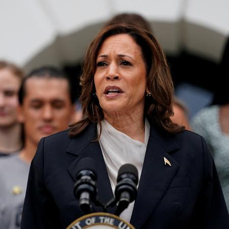 A vice-presidente dos EUA, Kamala Harris, em seu primeiro discurso desde que Joe Biden desistiu da corrida eleitoral, no gramado sul da Casa Branca, Washington, EUA