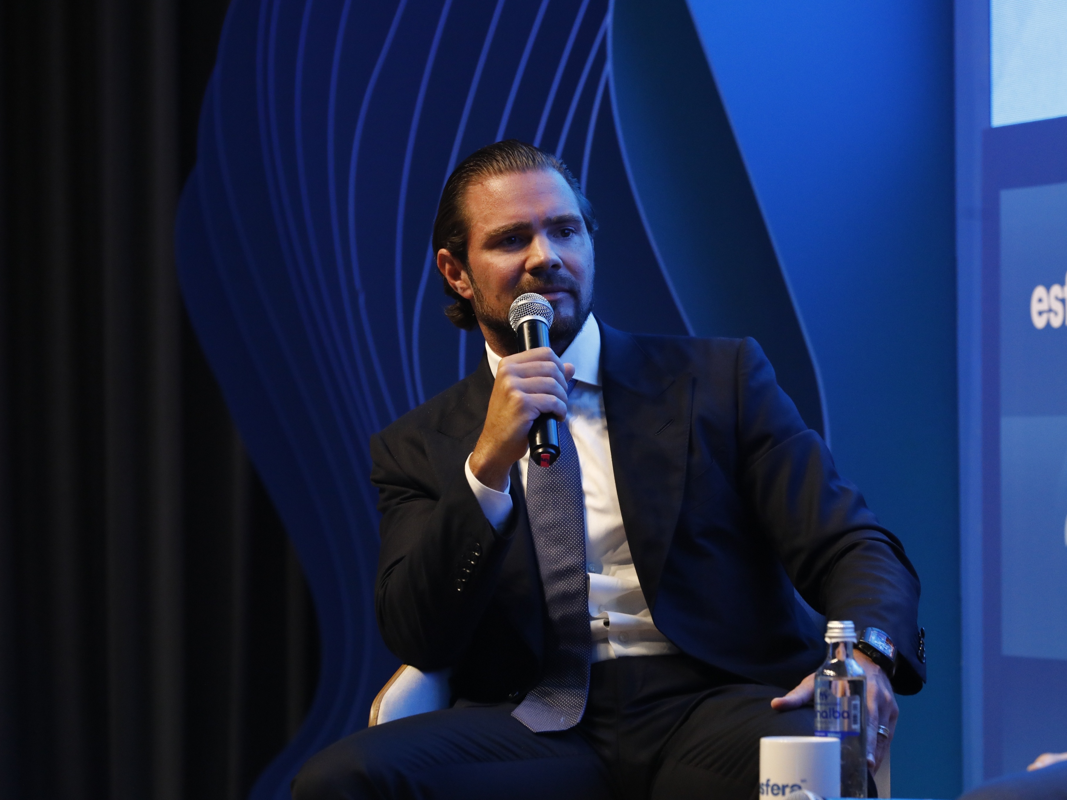 URGENTE: Dono do Banco Master é Preso em Operação da PF! Veja os Detalhes Bombásticos!