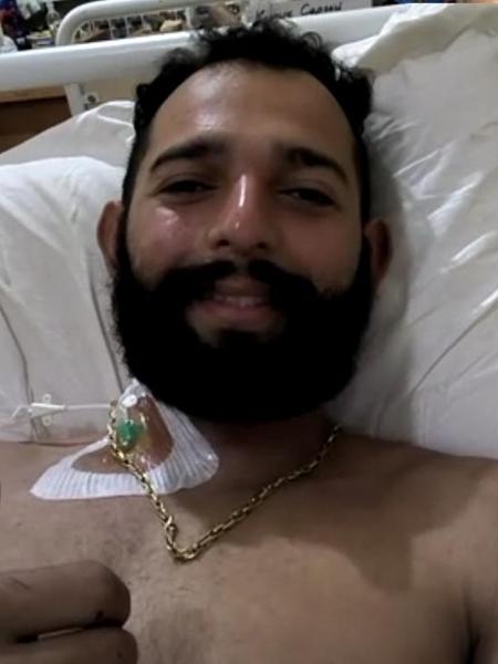 Rafael liga para família da cama do hospital após cirurgia de amputação na Ucrânia Rafael liga para família da cama do hospital após cirurgia de amputação na Ucrânia