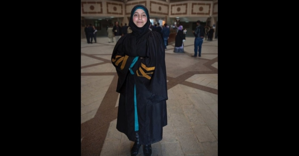 9.fev.2016 - Nour, 18, quer ser advogada para 