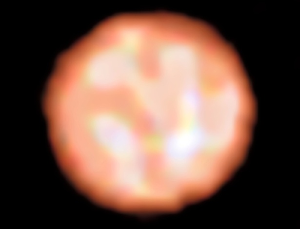 Astrônomos observaram padrões de granulação na superfície de uma estrela vermelha que vive fora do Sistema Solar - European Southern Observatory/AFP