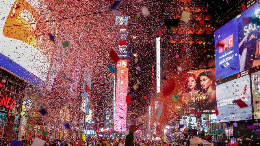Imagem de festa de Ano-Novo na Times Square, em Nova York, nos Estados Unidos - Reuters