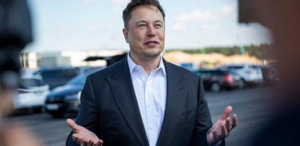 Elon Musk, a pessoa mais rica do mundo, segundo a revista Forbes
