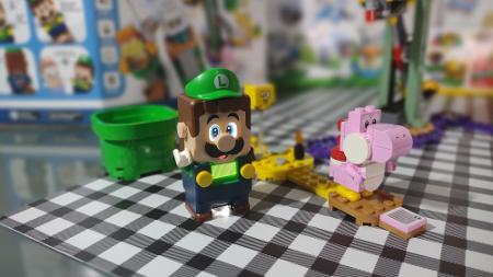 Com bluetooth e LCD, Lego do Super Mario faz game virar jogo da