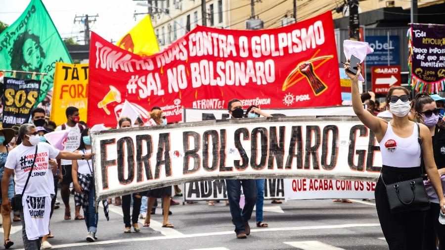 Segundo estimativa dos órgãos de segurança pública, cerca de 7 mil pessoas participaram do ato em Belém - Marx Vasconcelos/Futura Press/Estadão Conteúdo