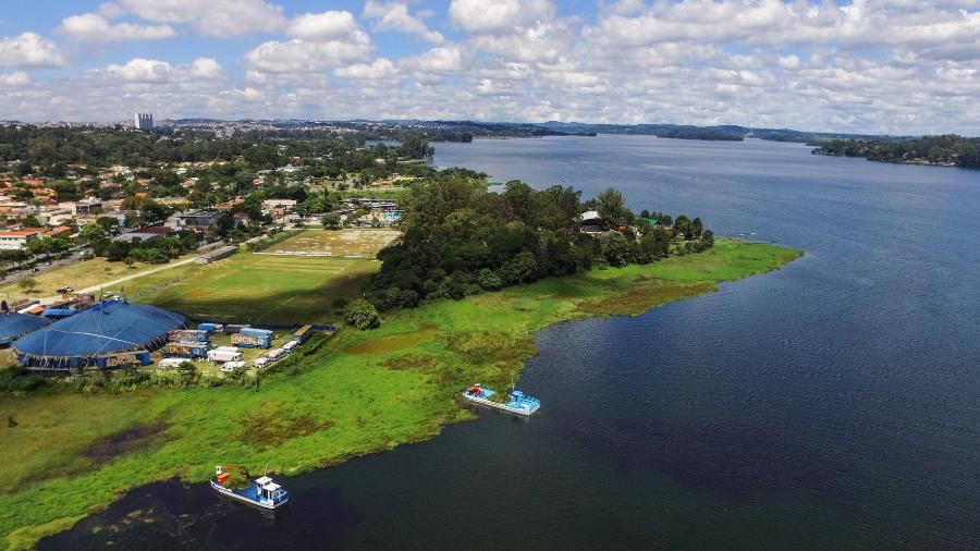 Moradores da represa Guarapiranga dão um abraço simbólico, SP1