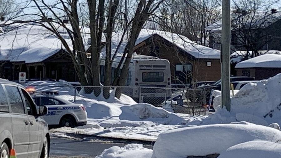 Ônibus atingiu creche no Canadá e ao menos duas crianças morreram - Anne-Sophie Till/ AFP