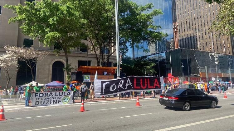 Poucos manifestantes foram à avenida Paulista para protestar contra Lula