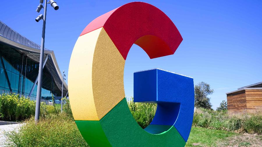 Logo do Google no campus da companhia em Mountain View, na Califórnia Logo do Google no campus da companhia em Mountain View, na Califórnia