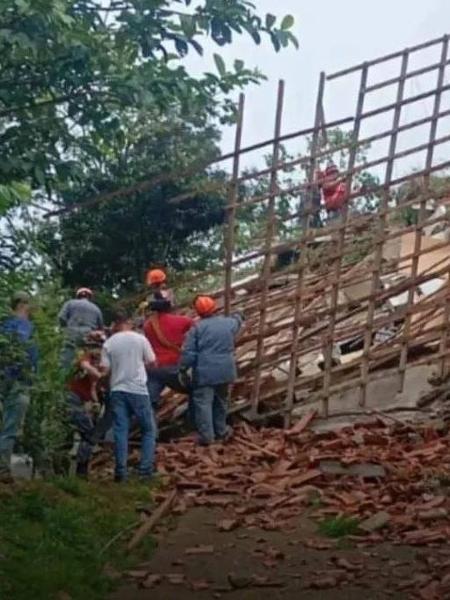 Rodovias para o litoral de SP são interditadas após chuvas e risco de queda