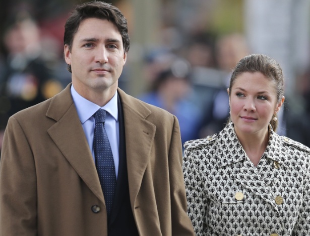 O recém-eleito primeiro-ministro canadense, Justin Trudeau, ao lado da mulher, Sophie - Chris Wattie/Reuters