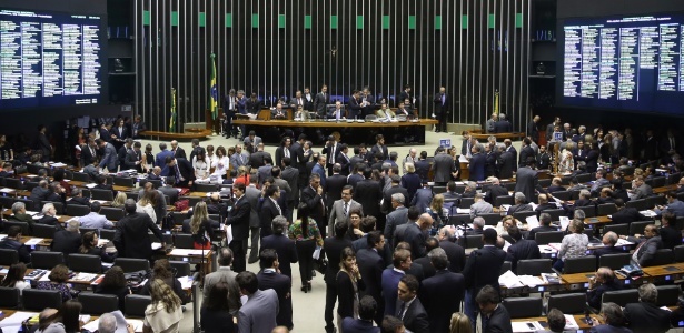 Para a derrubada do veto e envio para análise do Senado, eram necessários 257 votos dos deputados - Ananda Borges/Câmara dos Deputados