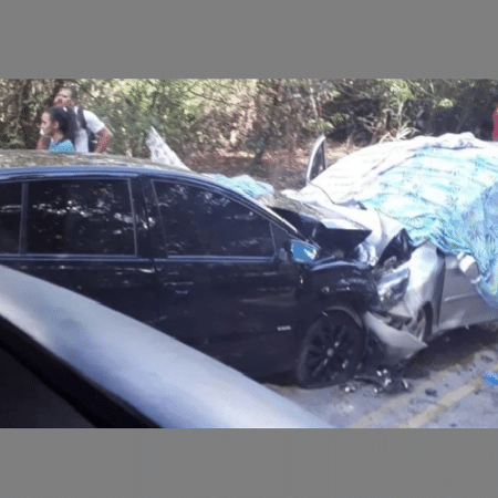 15.nov.2019 - Acidente em rodovia mata três pessoas da mesma família em Pernambuco - Reprodução