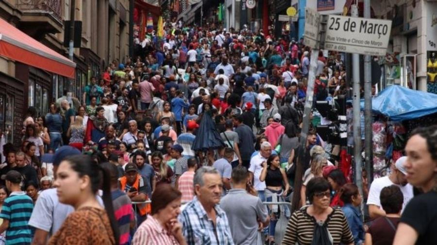 Pesquisadores apontam que a estimativa de vida dos brasileiros poderá saltar de em torno de 76 anos para uma média de 82 até o fim do século - Rovena Rosa/Agência Brasil