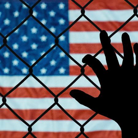 Brasileiros que estavam em voo com 211 deportados dos EUA dizem ter sofrido maus-tratos - Brad Greeff/Getty Images/iStockphoto