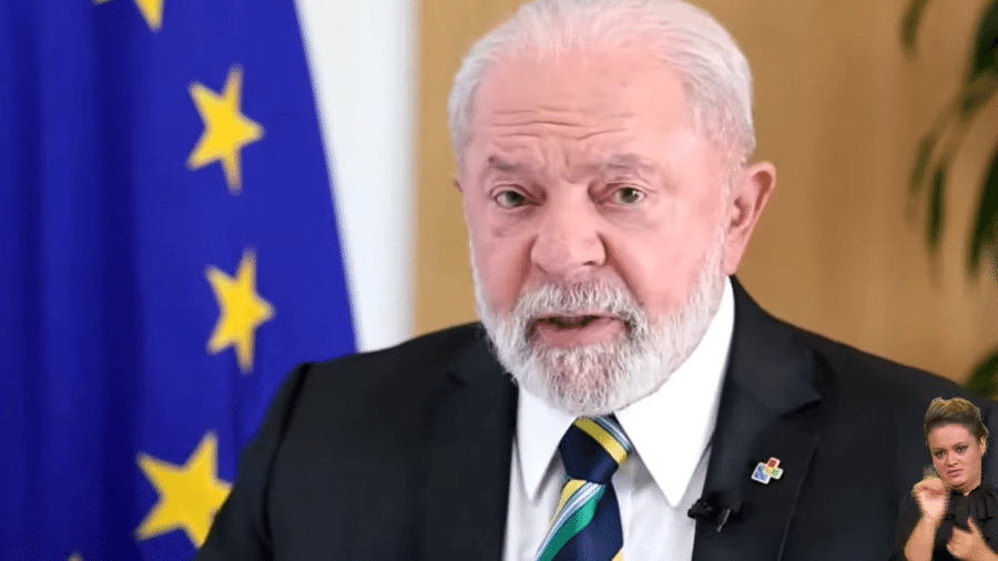 Lula faz transmissão ao vivo de Bruxelas durante cúpula da União Europeia e Celac