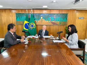 Assista e leia a íntegra da entrevista de Lula ao UOL
