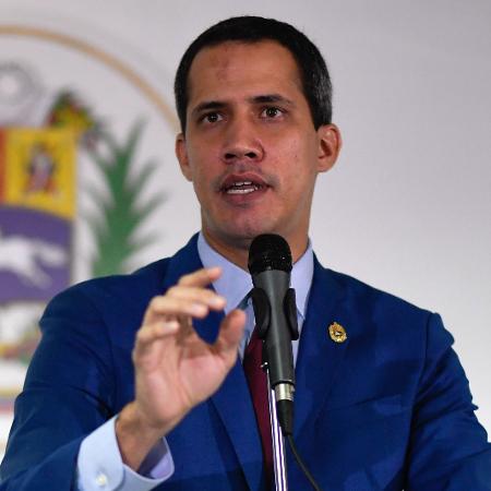 Um colaborador do líder parlamentar da Venezuela, Juan Guaidó (foto), foi preso por agentes de segurança - Federico Parra/AFP