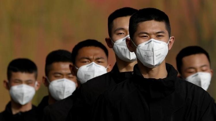 Estudo aponta que apenas 14% das pessoas infectadas foram identificadas no início do surto na China - Reuters - Reuters