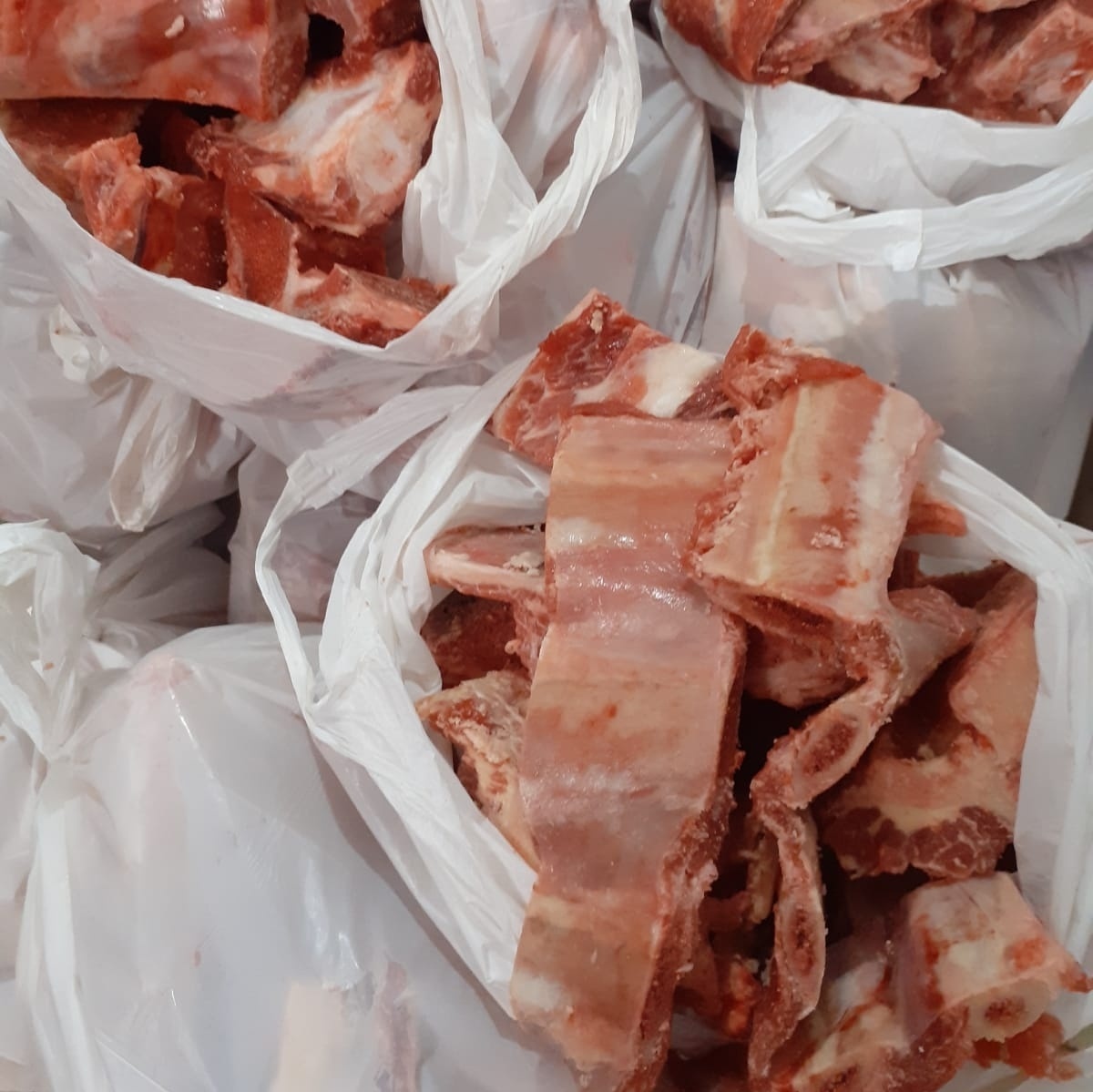 Osso é vendido e não dado': alta no preço da carne bovina reduz consumo em  Florianópolis, Santa Catarina