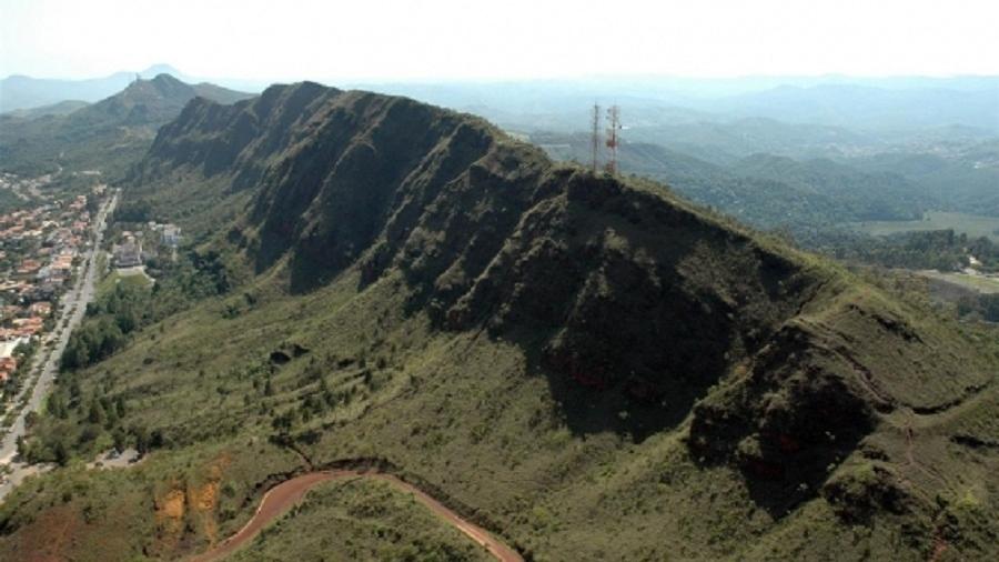 Serra do Curral (MG), na divisa entre BH, Nova Lima e Sabará - Divulgação/CMBH