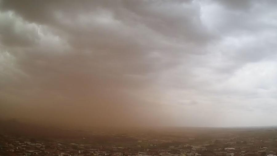 Tempestade de areia se forma sobre diversas cidades do interior paulista - Reprodução/Twitter/ClimaAoVivo