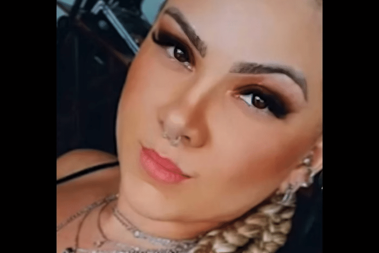 Amanda Caroline de Almeida, de 31 anos, tinha três filhos com seu agressor. Redes Sociais