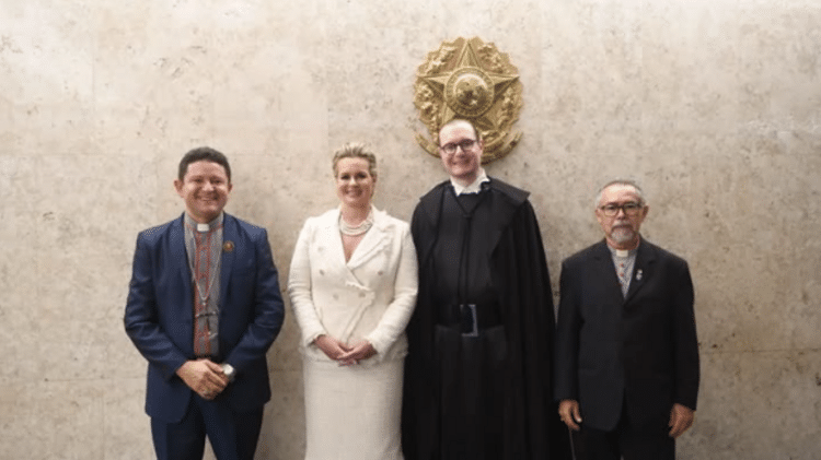 Dom Lucas acompanhado do ministro Cristiano Zanin, durante a posse do advogado no STF