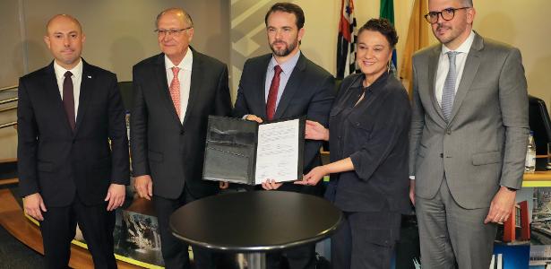 Governos Lula e Tarcísio firmam empréstimo para túnel imerso Santos-Guarujá