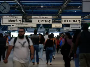 Metrô de São Paulo barra bets em venda de 'sobrenome' de estação